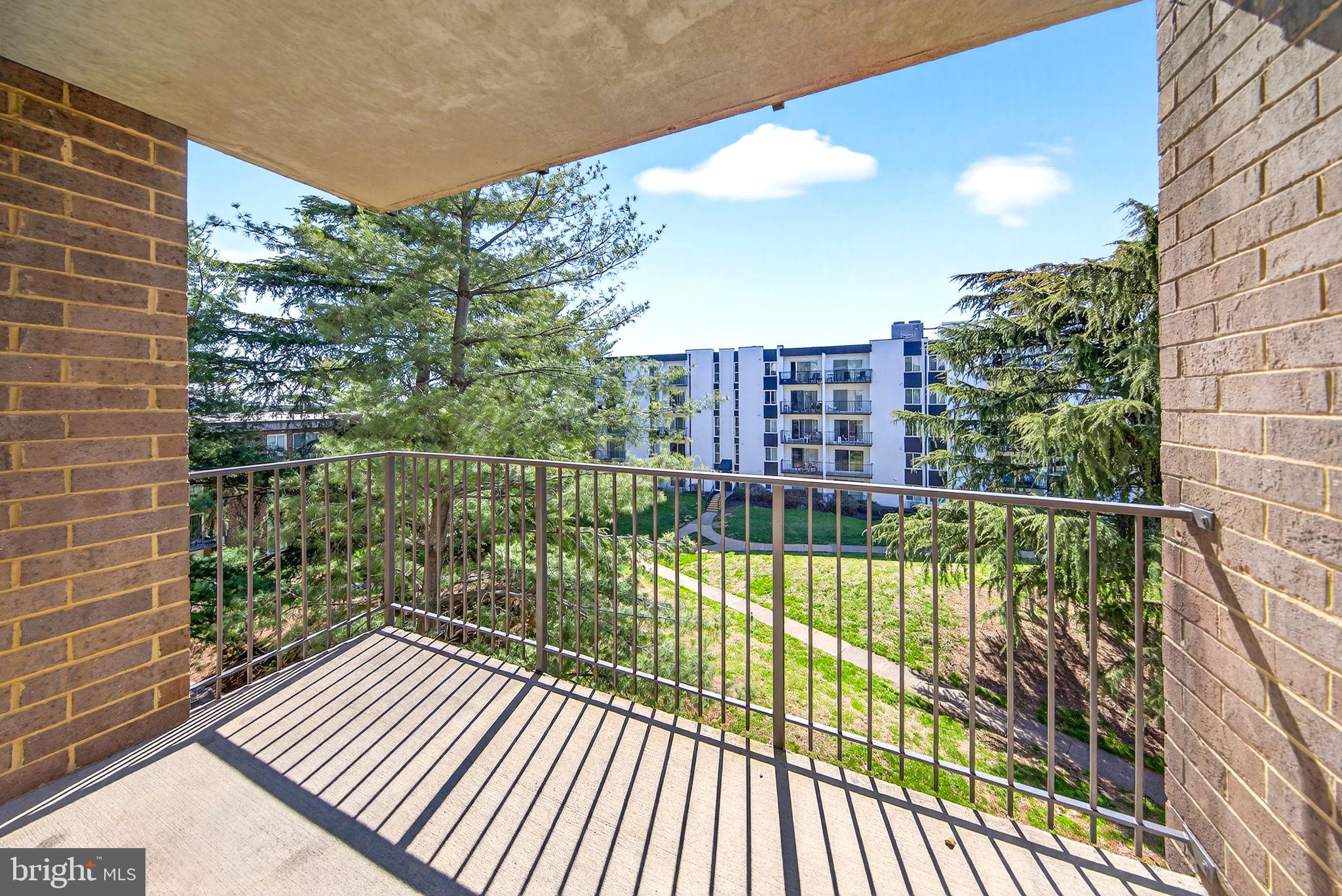 TWENTY-ONE - Residential