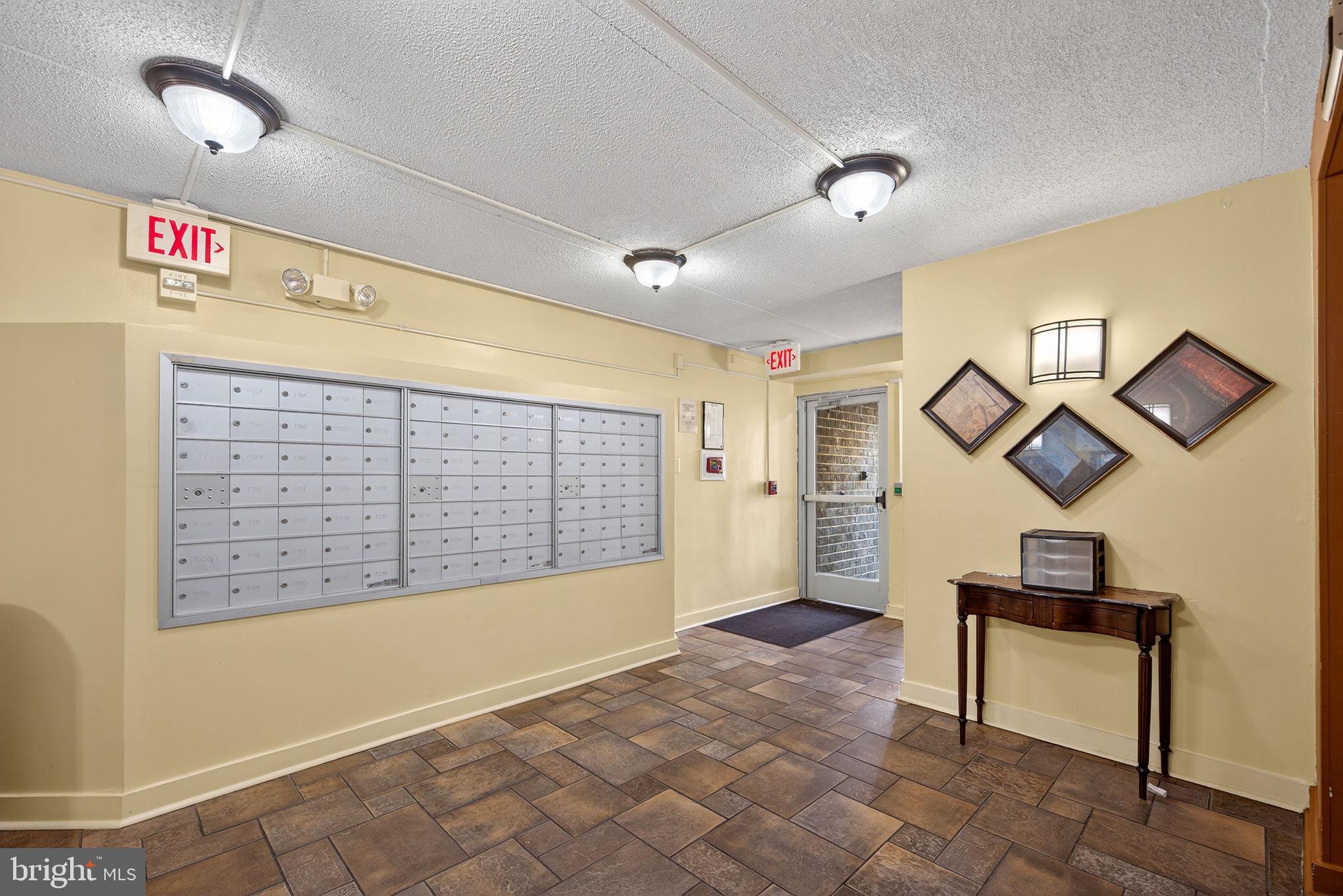 TWENTY-ONE - Residential