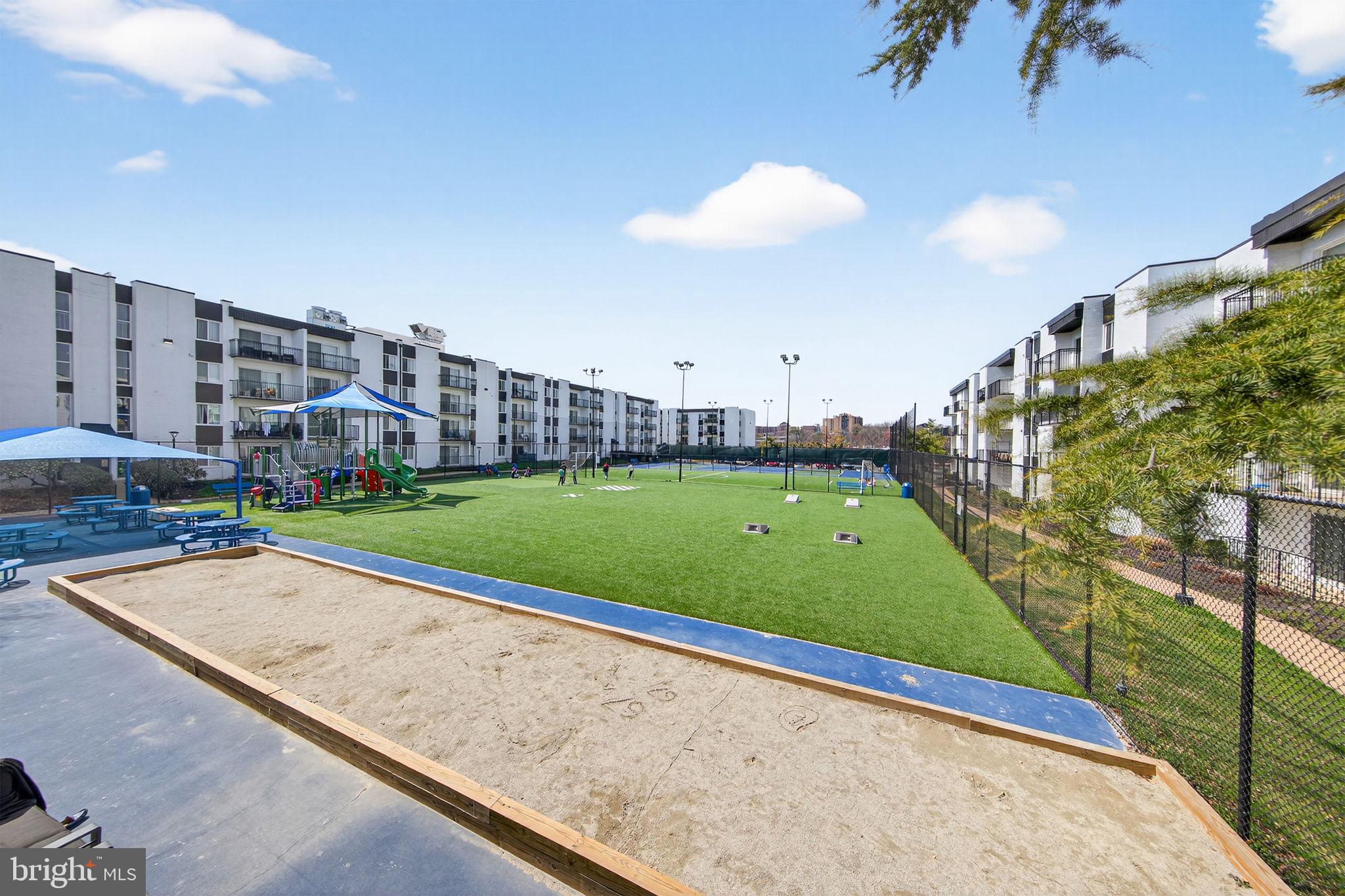 TWENTY-ONE - Residential