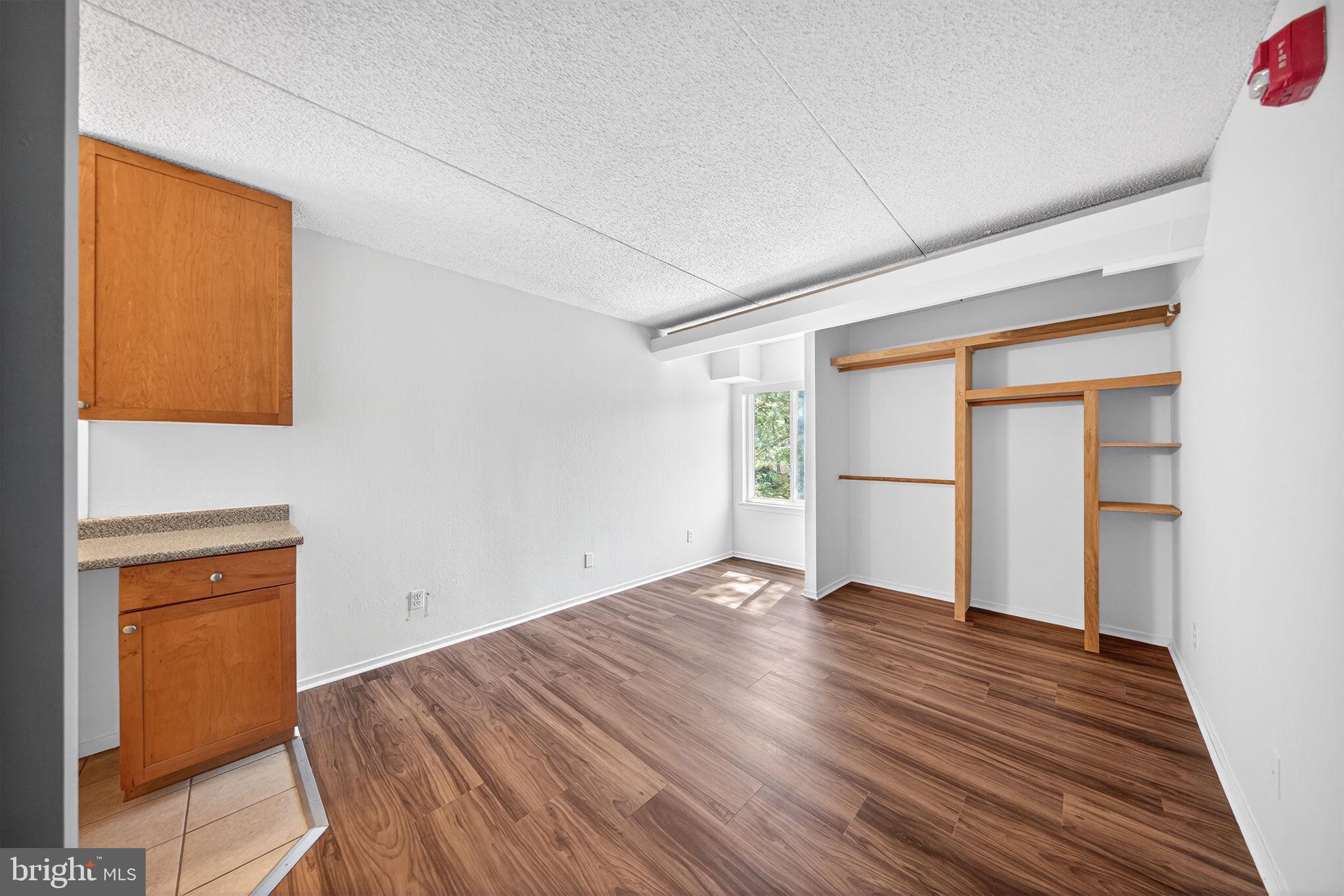 TWENTY-ONE - Residential