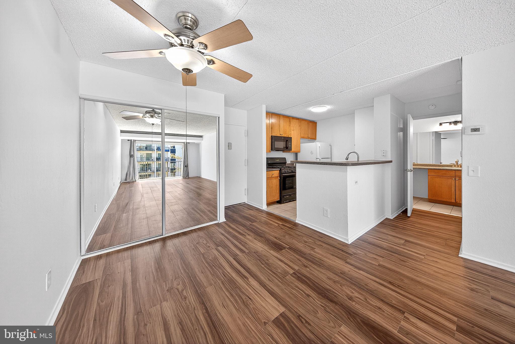 TWENTY-ONE - Residential