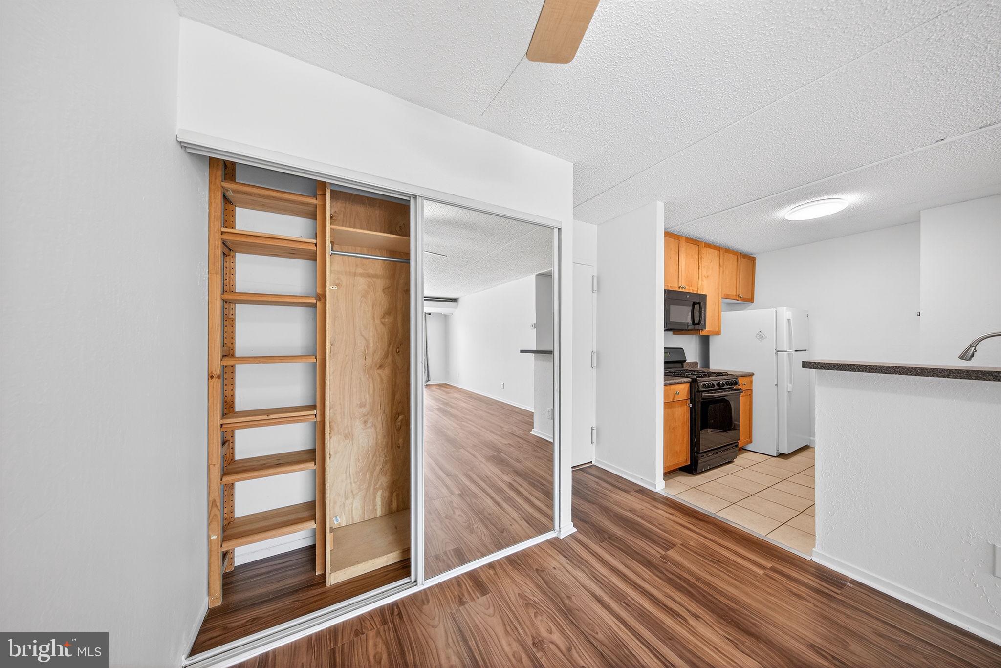 TWENTY-ONE - Residential