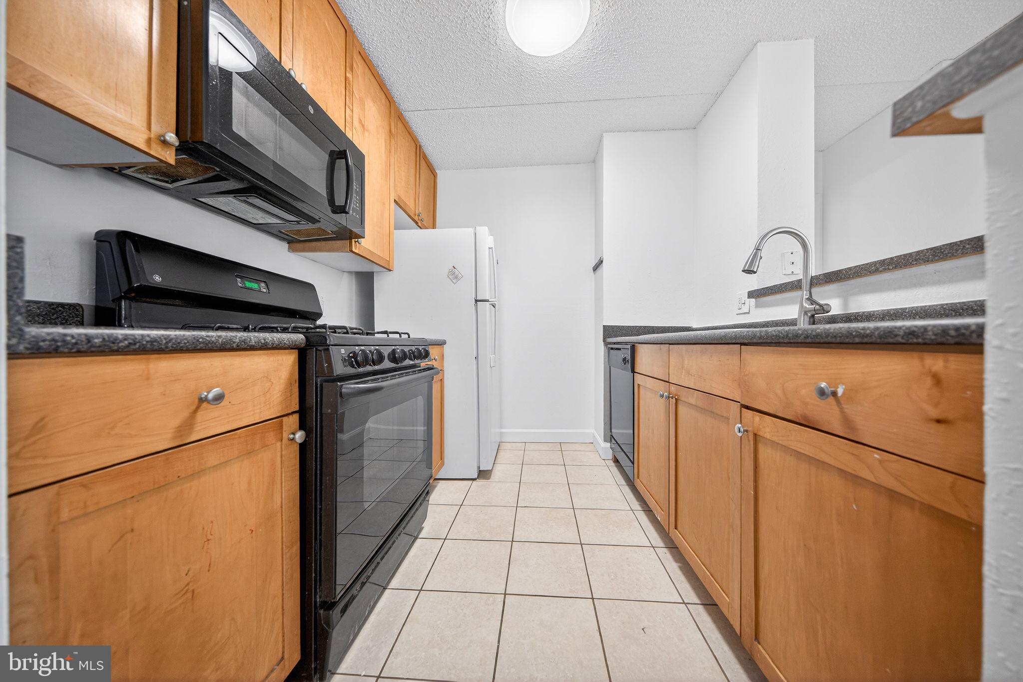 TWENTY-ONE - Residential