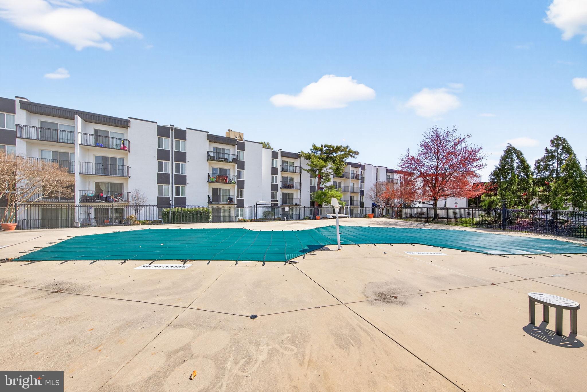 TWENTY-ONE - Residential