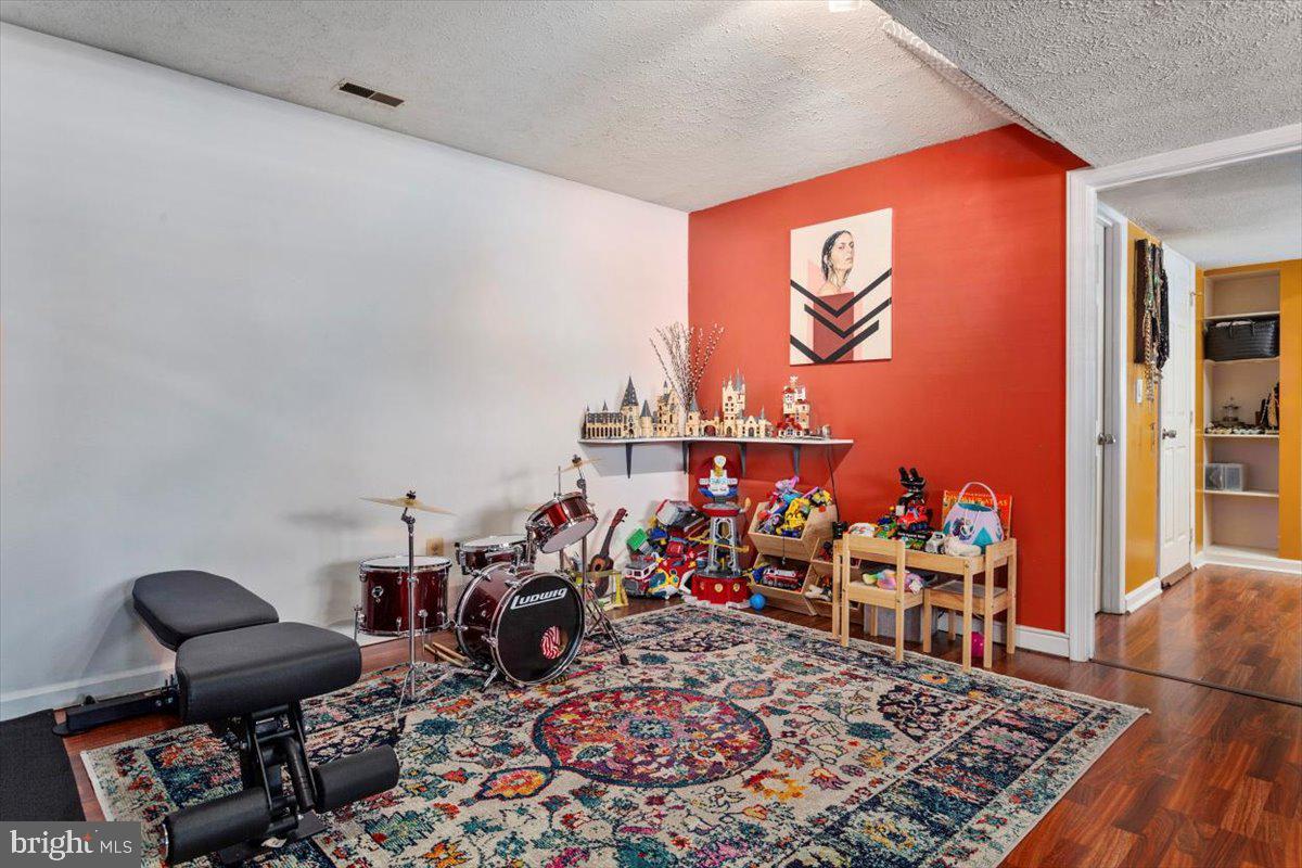 ROCK CREEK LANDING - Residential