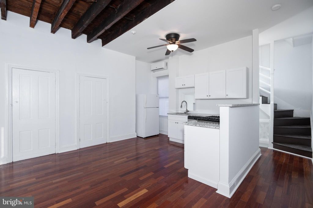 Photo of 633 N 3rd Street #3RD FLOOR, PHILADELPHIA, PA 19123 (MLS # PAPH2580498)