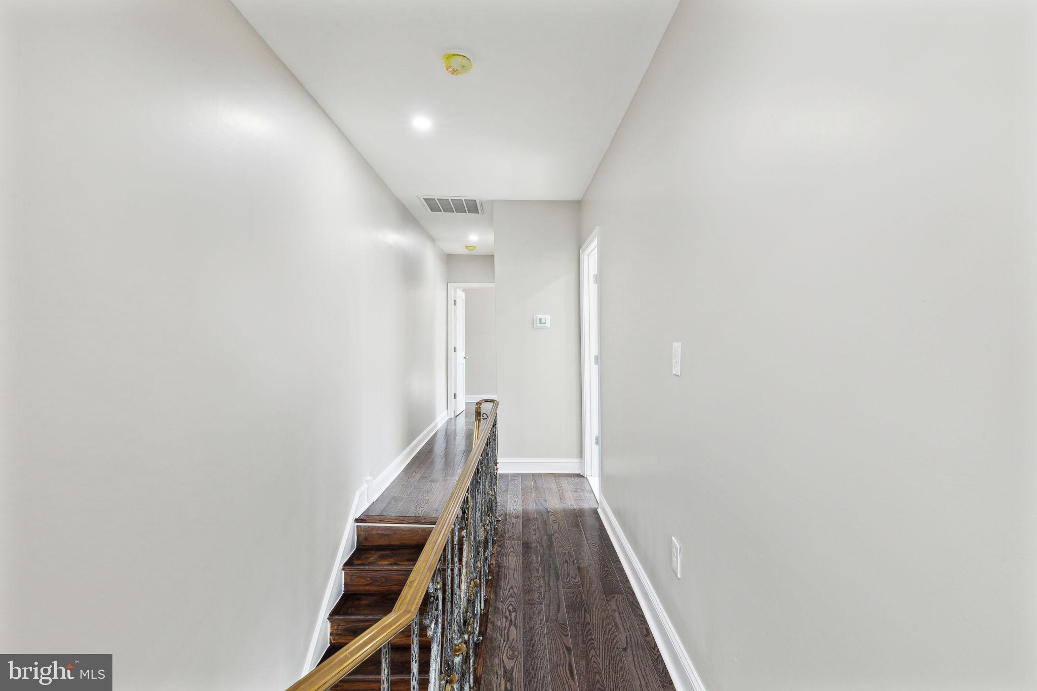 GIRARD ESTATES - Residential