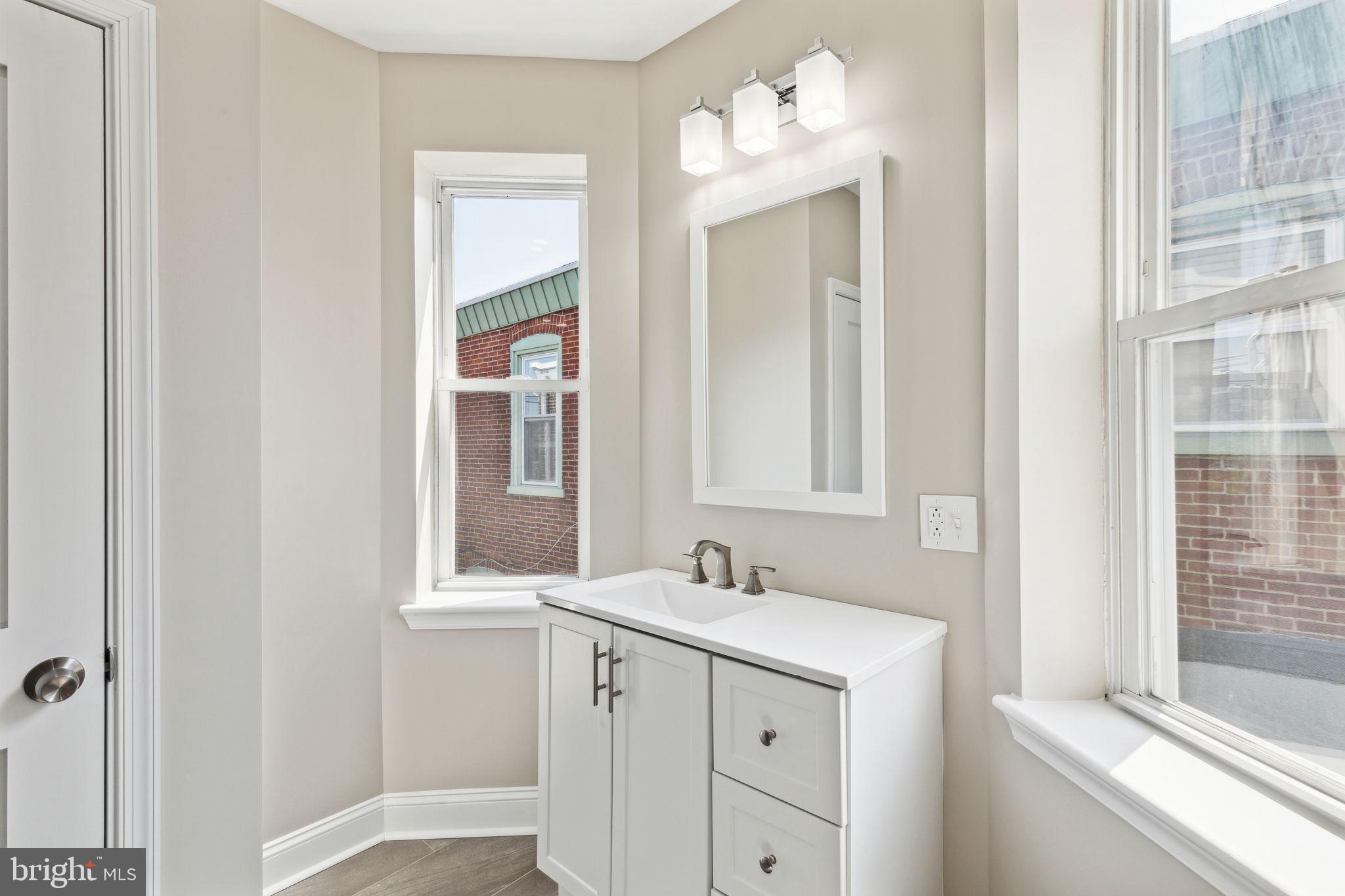 GIRARD ESTATES - Residential