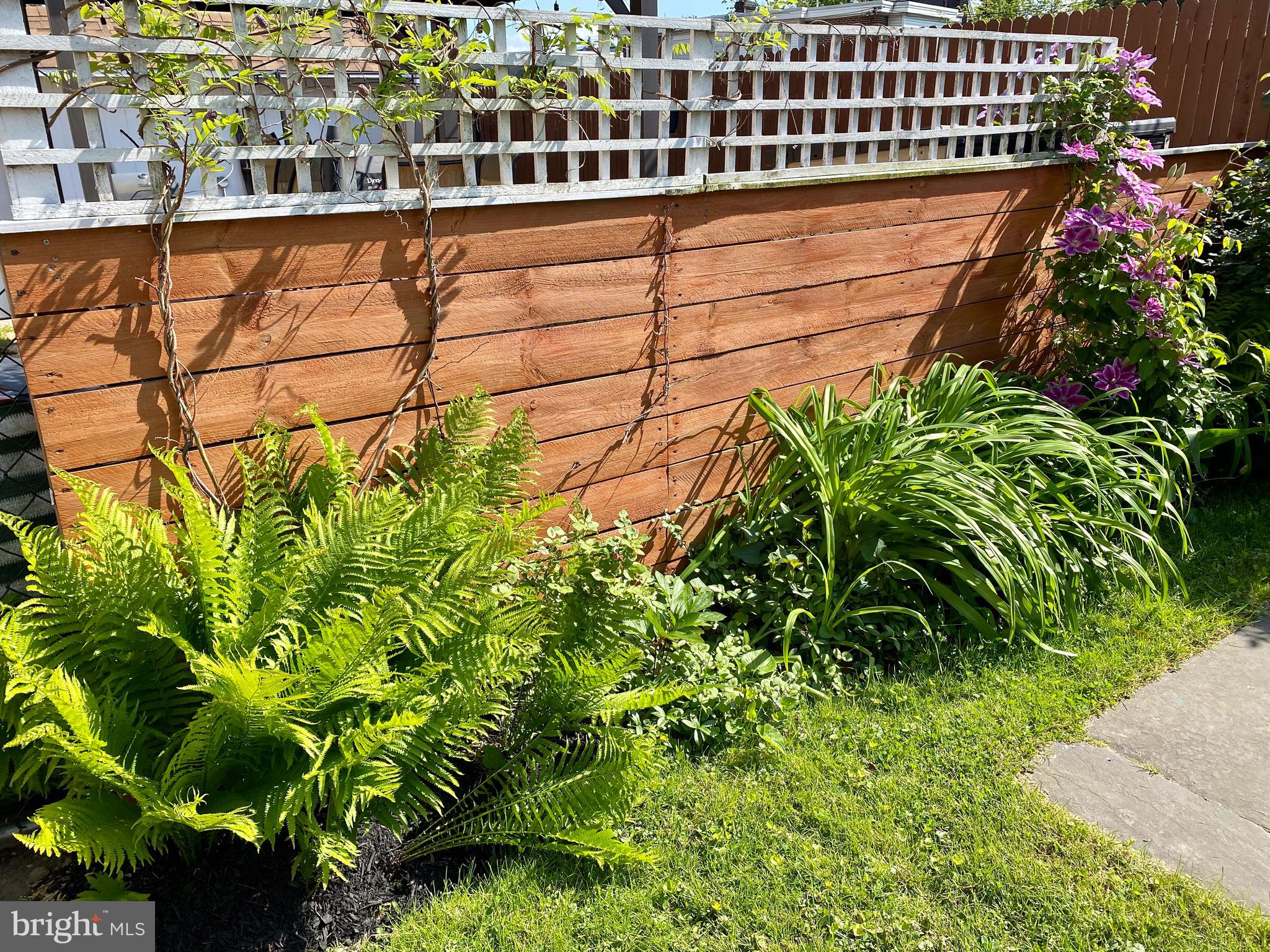 NORTHWOOD - Residential