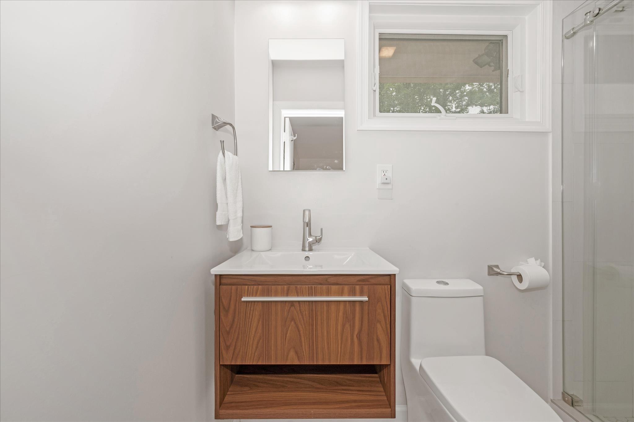 GREENWICH FOREST - Residential