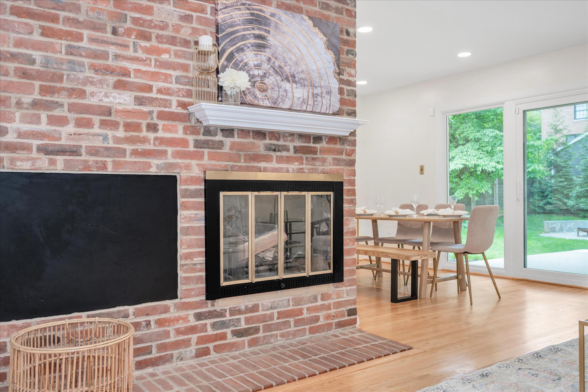 GREENWICH FOREST - Residential
