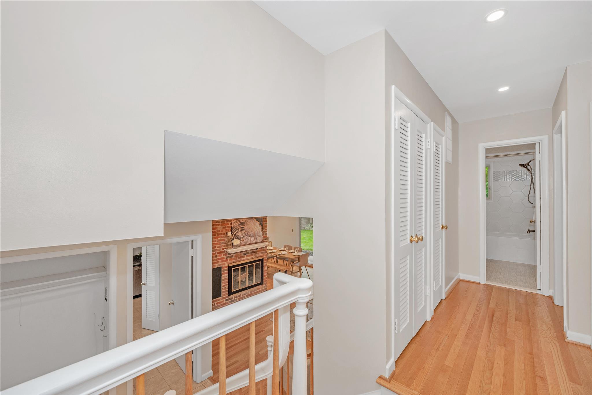 GREENWICH FOREST - Residential