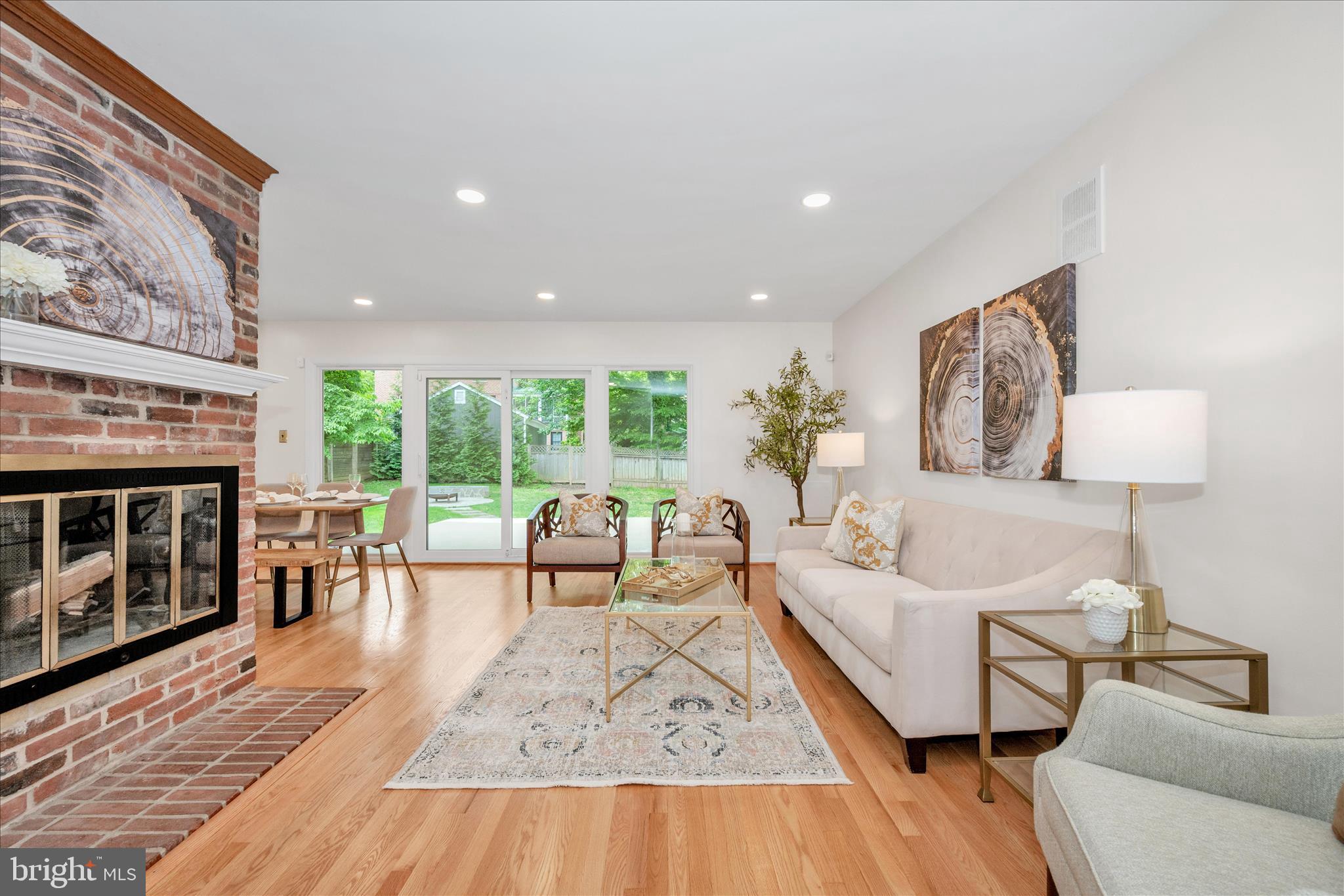 GREENWICH FOREST - Residential