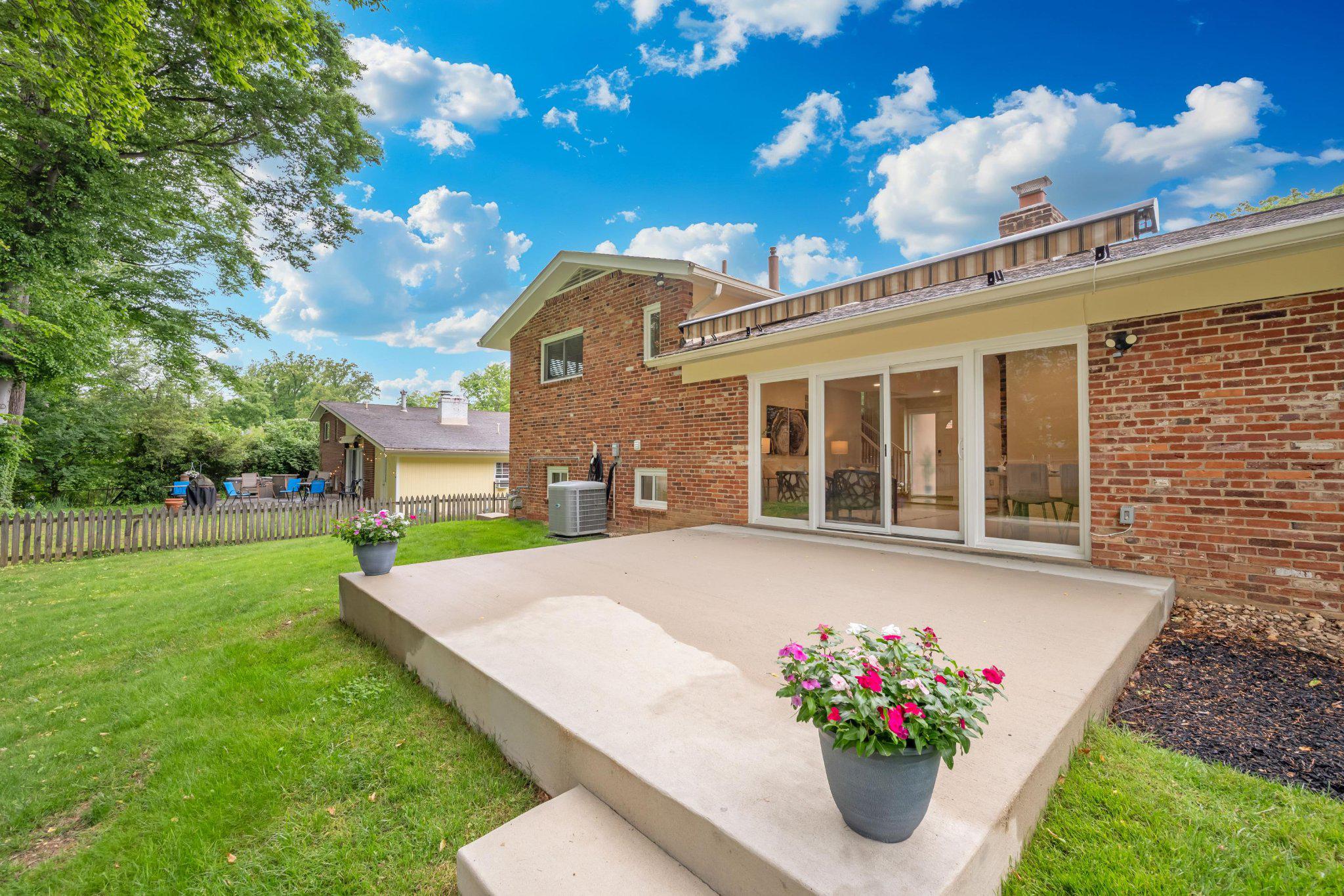 GREENWICH FOREST - Residential