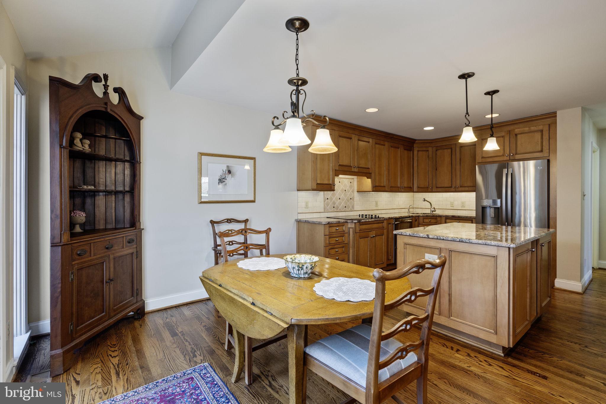 THE MEADOWS OF GREEN SPRING - Residential