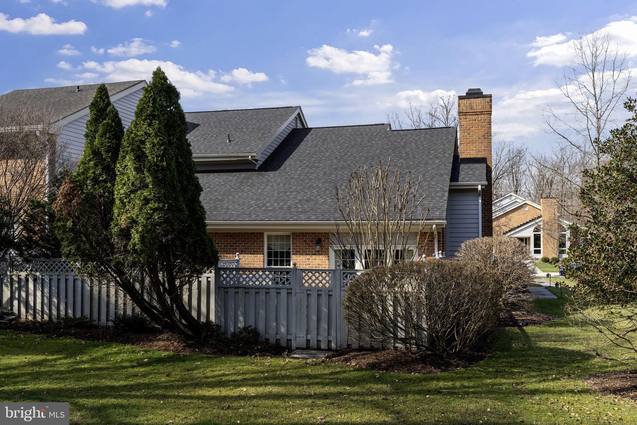 THE MEADOWS OF GREEN SPRING - Residential