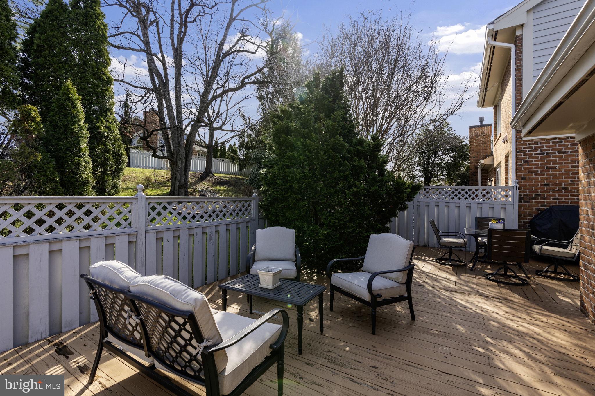 THE MEADOWS OF GREEN SPRING - Residential