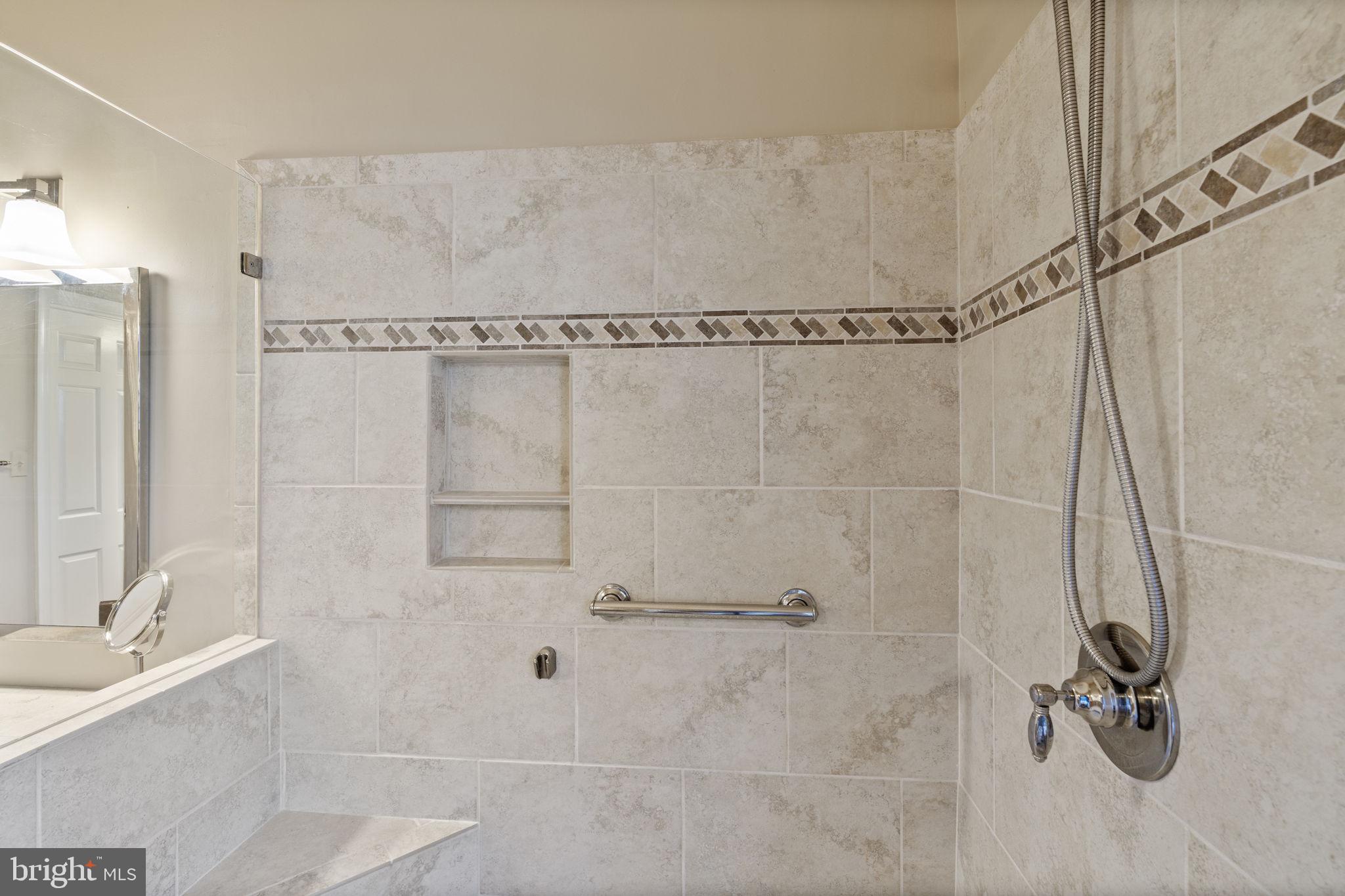 THE MEADOWS OF GREEN SPRING - Residential