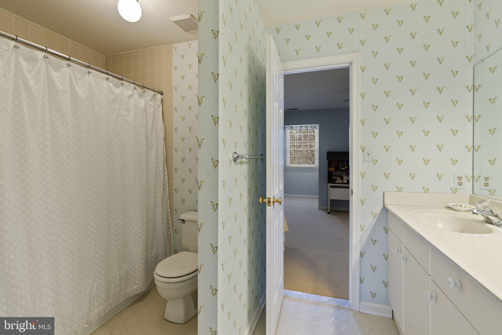 THE MEADOWS OF GREEN SPRING - Residential