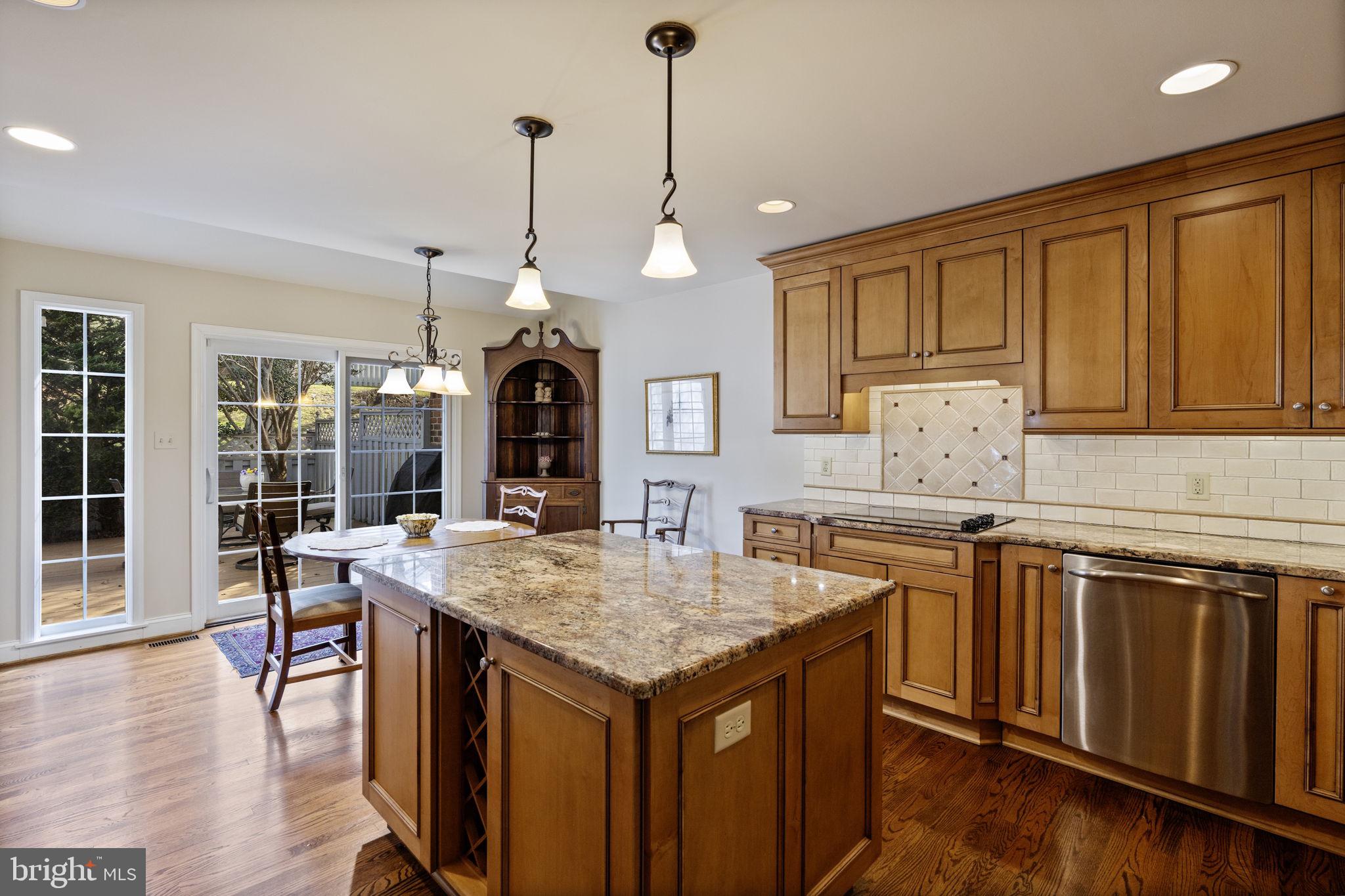 THE MEADOWS OF GREEN SPRING - Residential