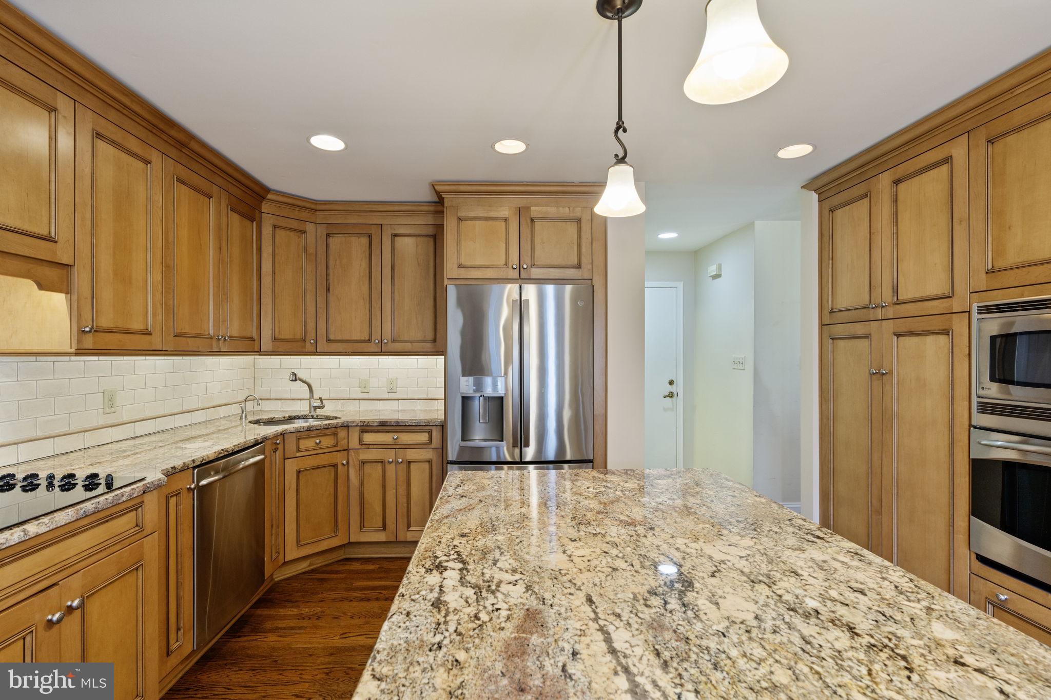 THE MEADOWS OF GREEN SPRING - Residential