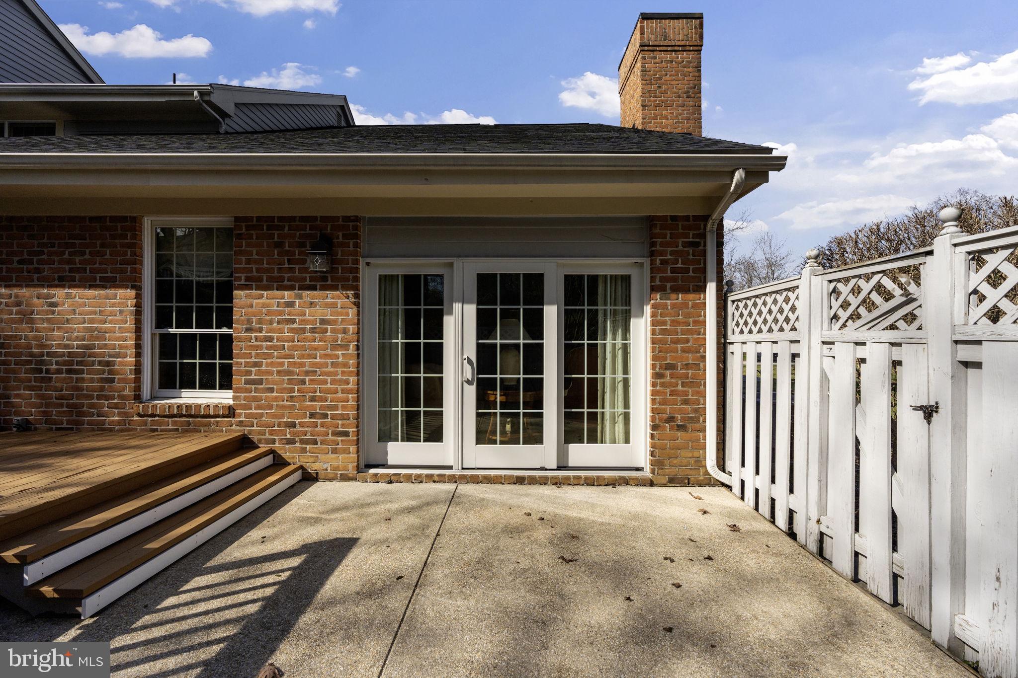 THE MEADOWS OF GREEN SPRING - Residential