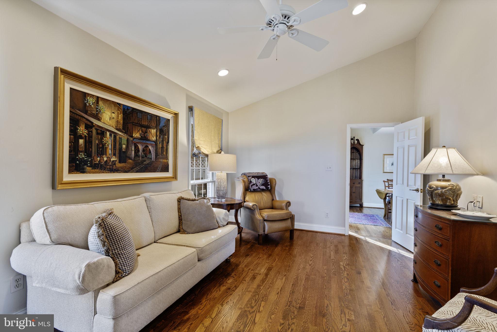 THE MEADOWS OF GREEN SPRING - Residential