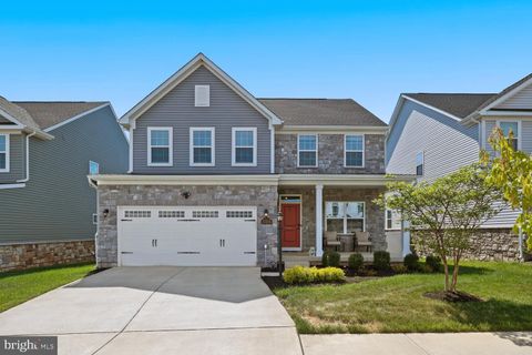 Photo of 11324 Wheeler Ridge Drive, MANASSAS, VA 20109 (MLS # VAPW2116552)