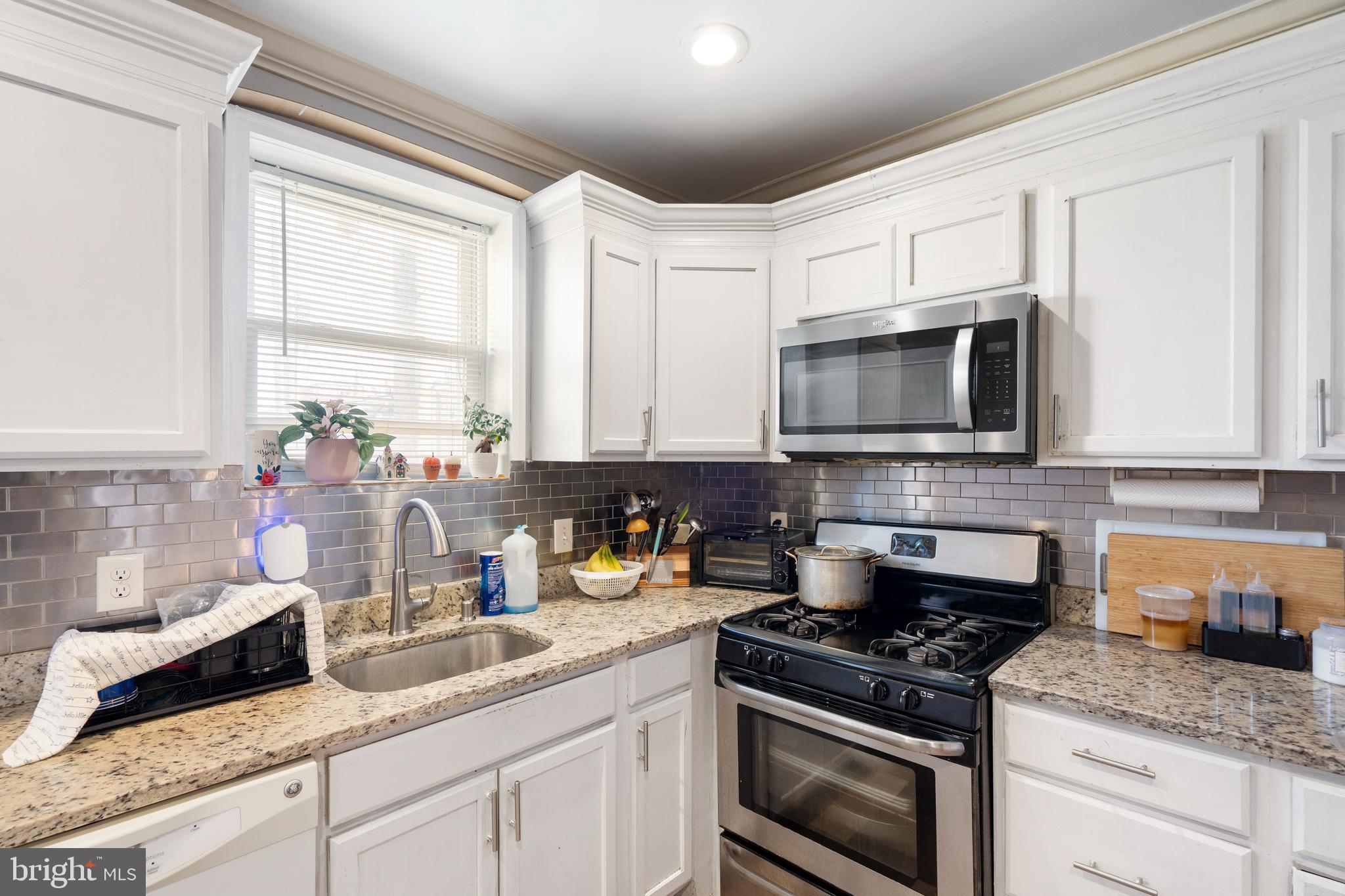 HIGHLANDTOWN - Residential