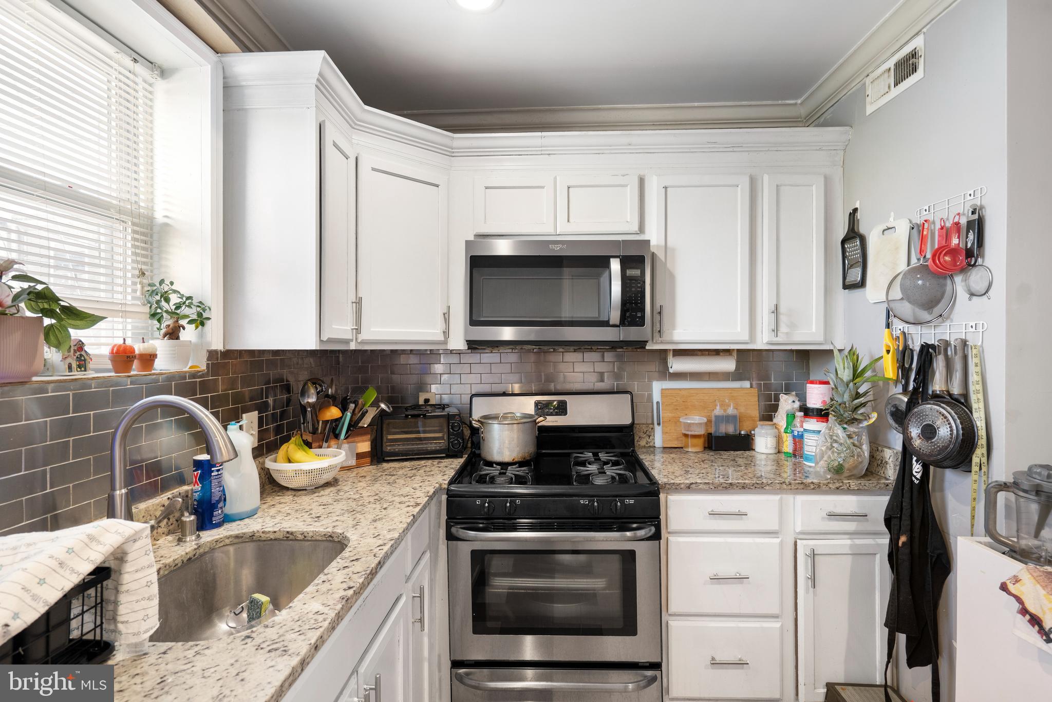 HIGHLANDTOWN - Residential