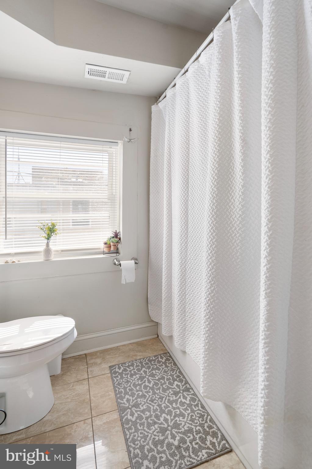 HIGHLANDTOWN - Residential