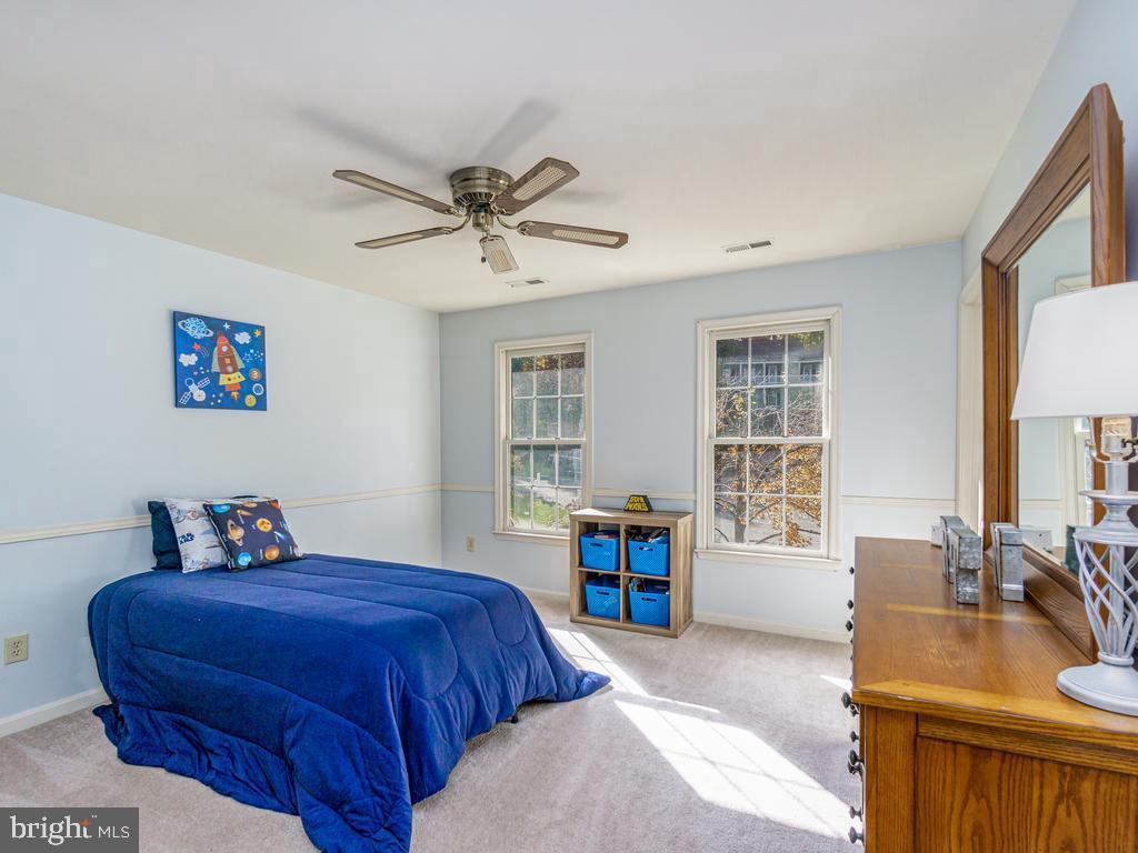 COLECHESTER VILLAGE - Residential