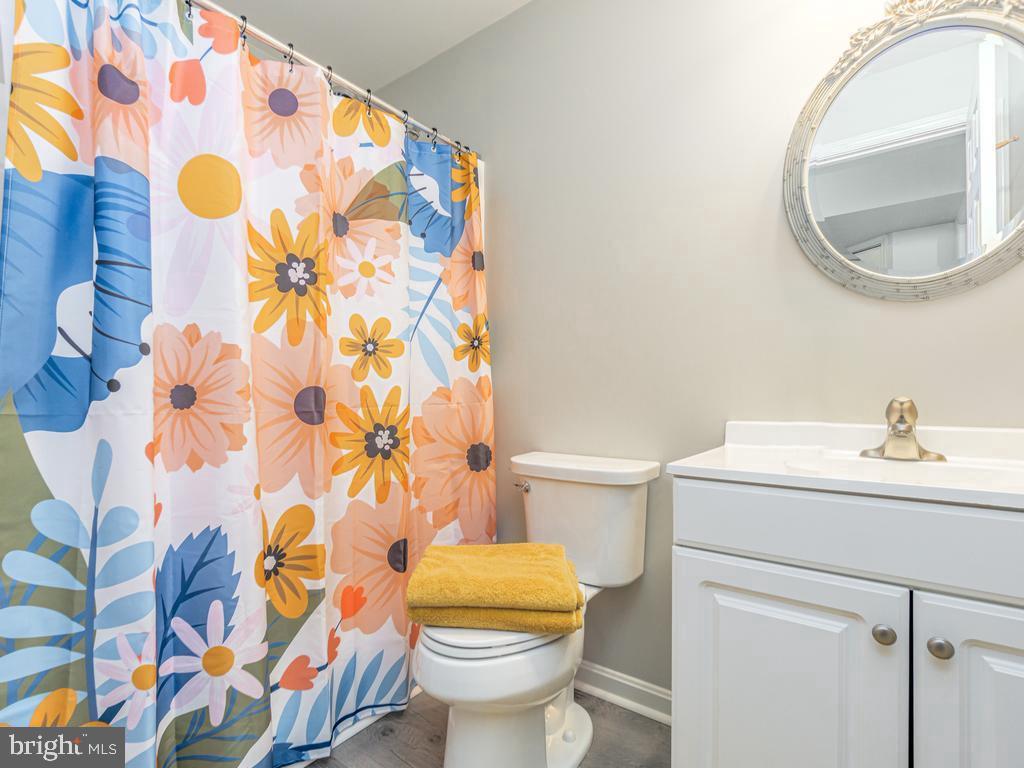 COLECHESTER VILLAGE - Residential