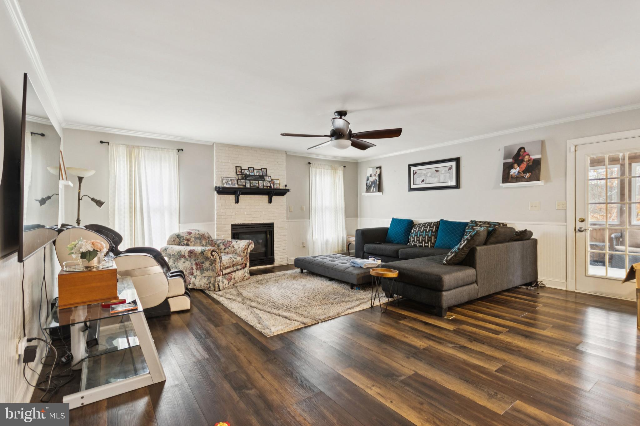 COLECHESTER VILLAGE - Residential