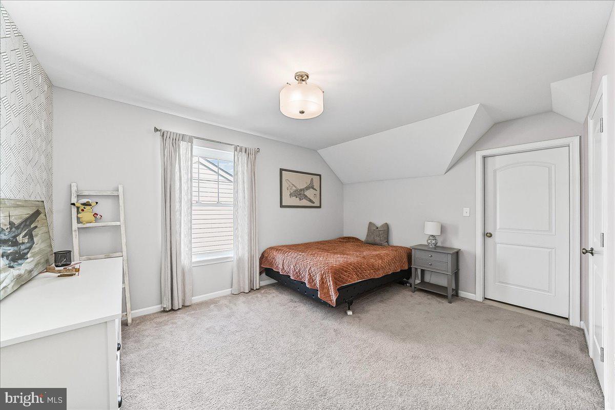 PINE VIEW ESTATES - Residential