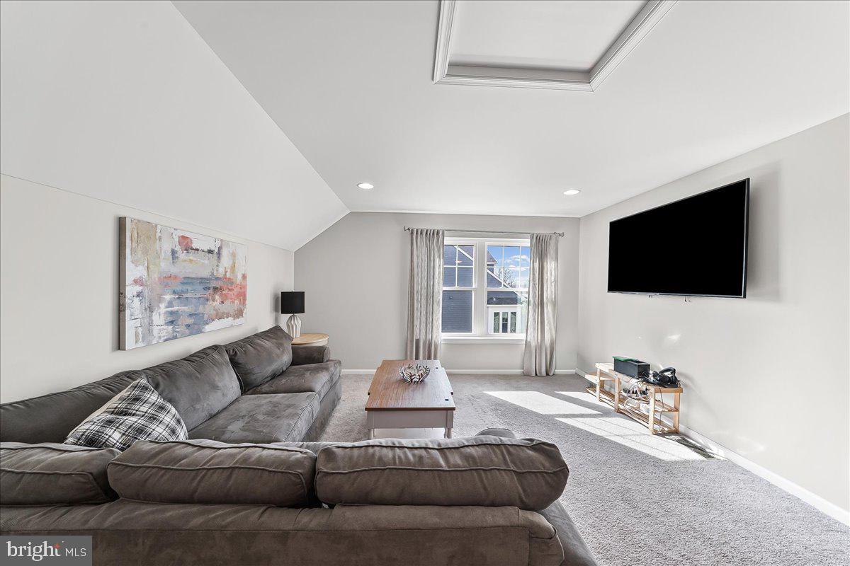 PINE VIEW ESTATES - Residential