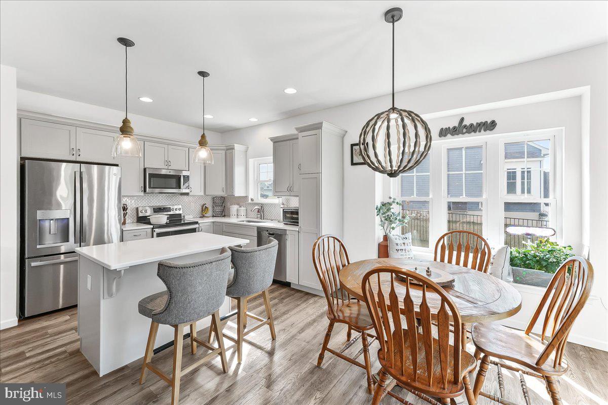 PINE VIEW ESTATES - Residential