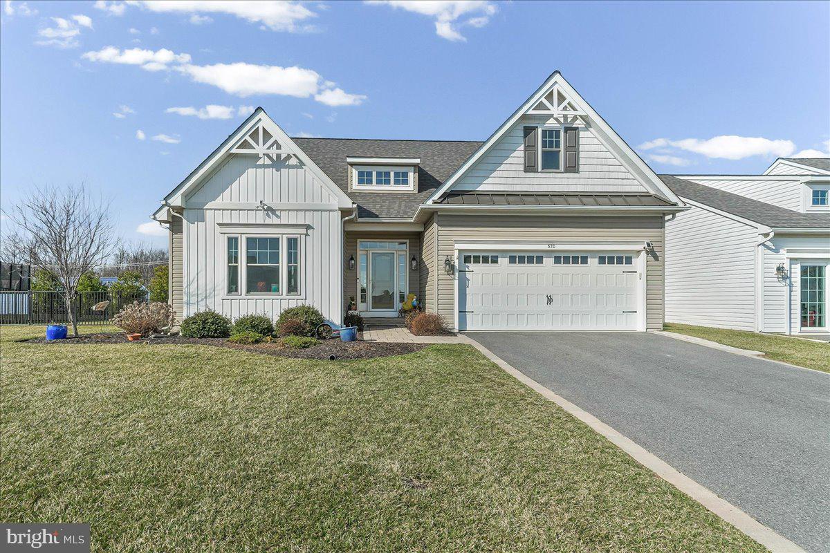 PINE VIEW ESTATES - Residential