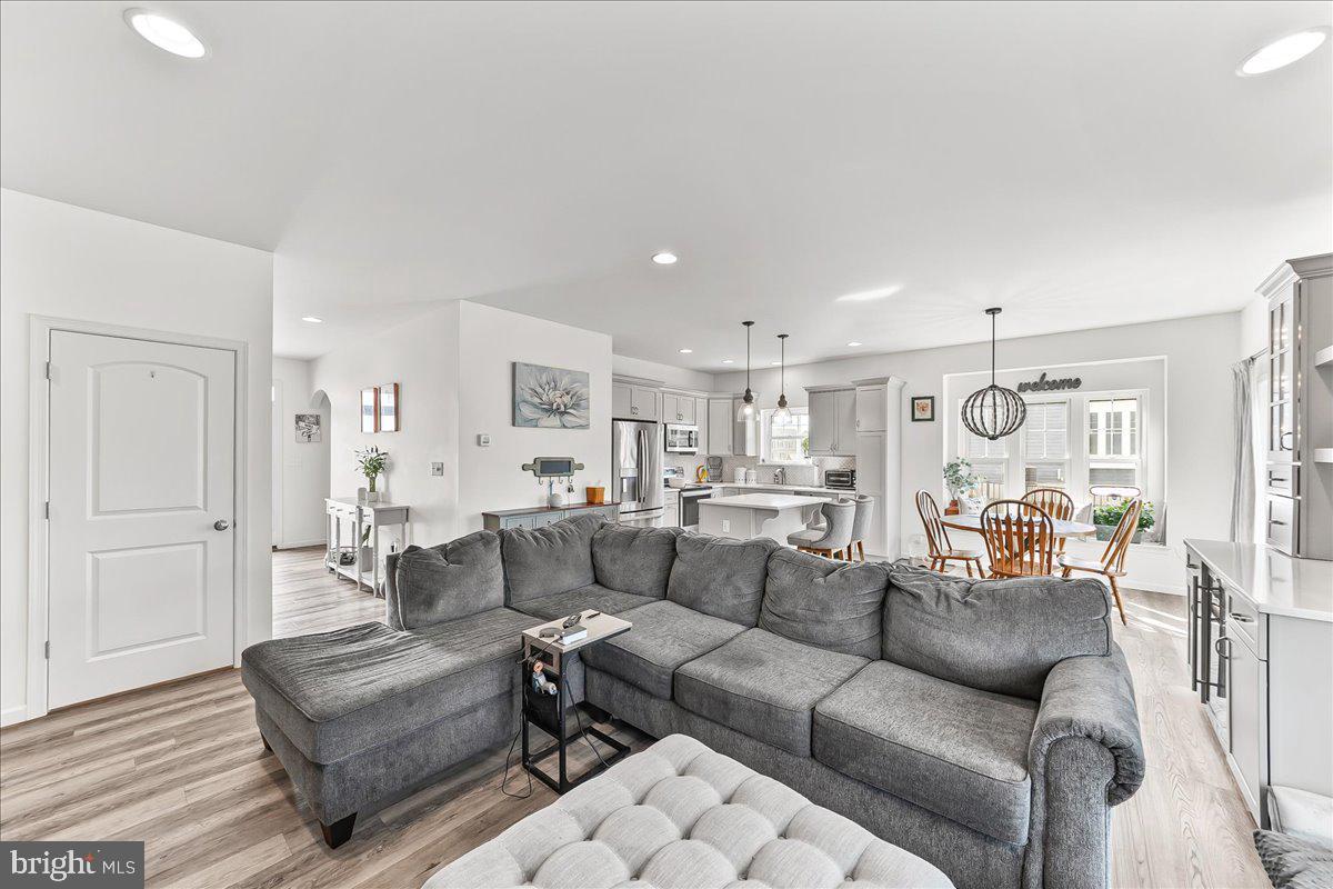 PINE VIEW ESTATES - Residential