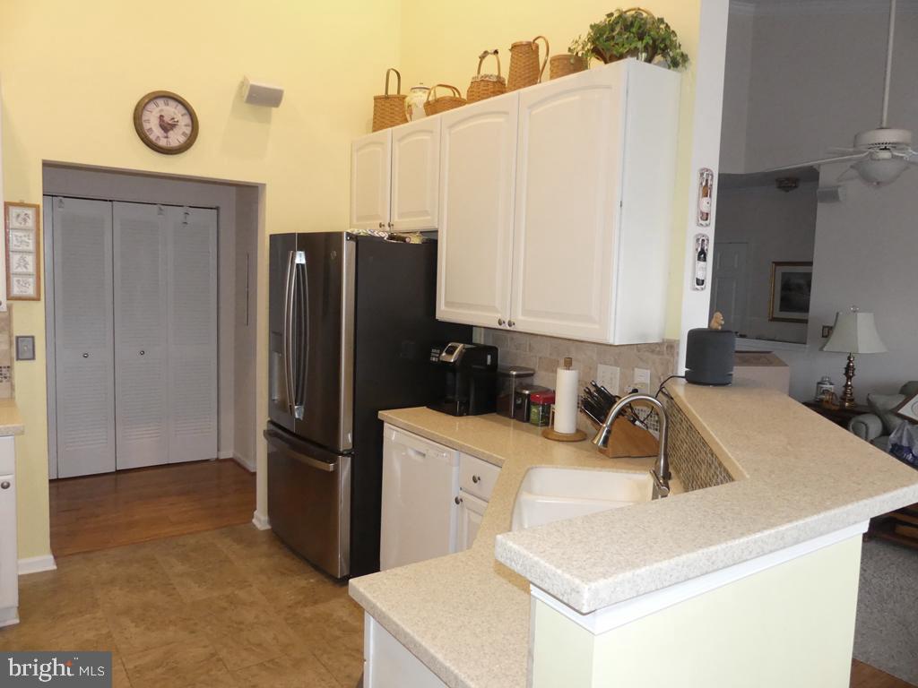 KINGS CROSSING - Residential