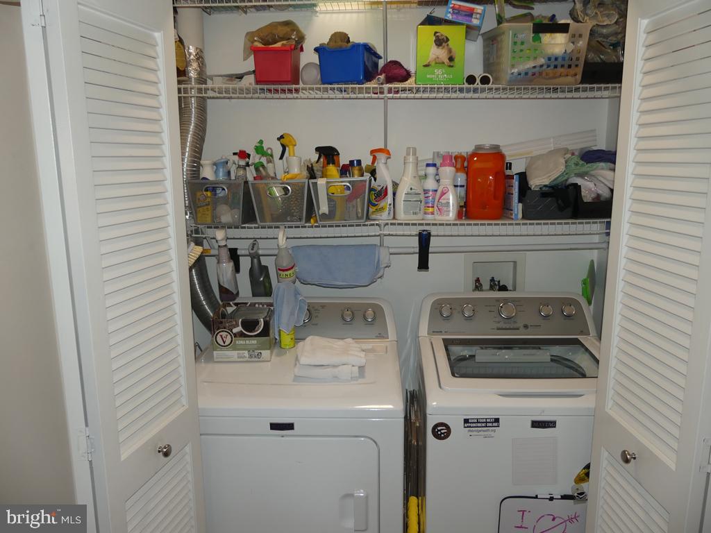 KINGS CROSSING - Residential