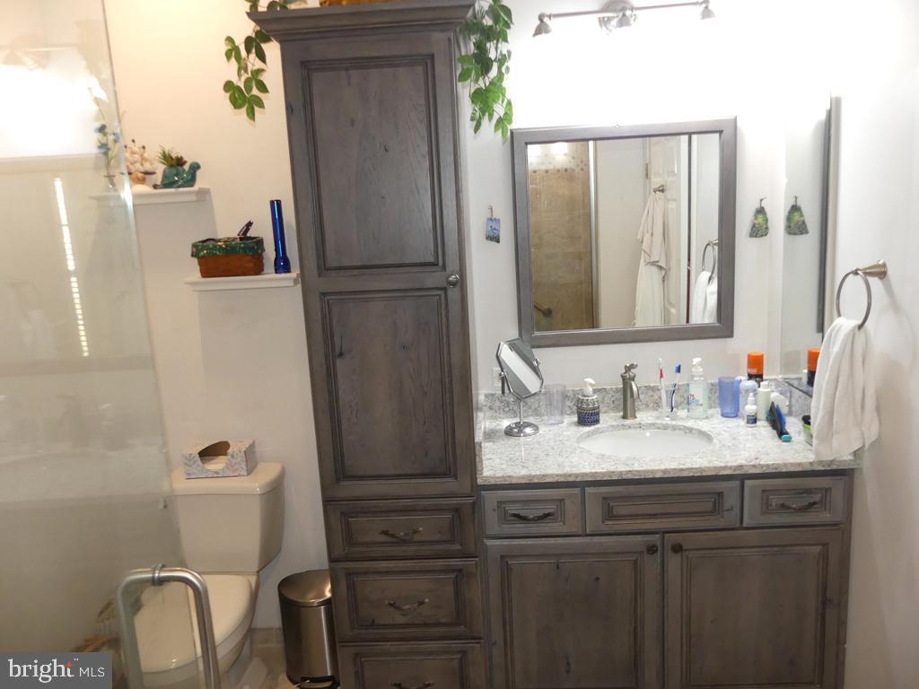 KINGS CROSSING - Residential