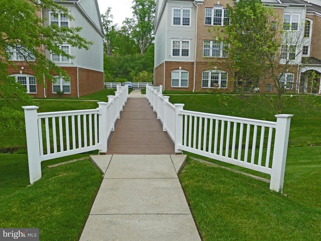 KINGS CROSSING - Residential