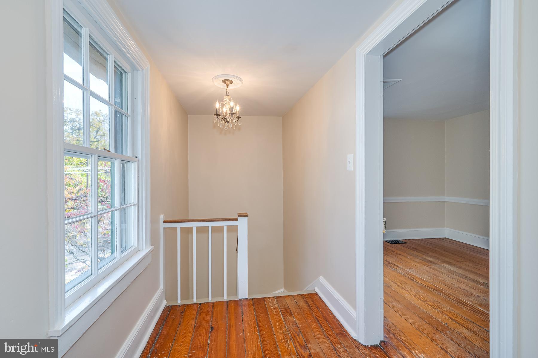 CHARLES TOWN CORPORATION - Residential Lease