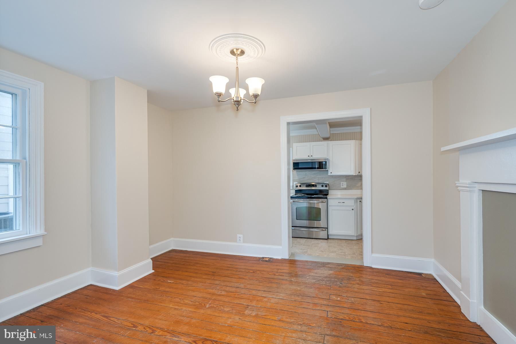 CHARLES TOWN CORPORATION - Residential Lease