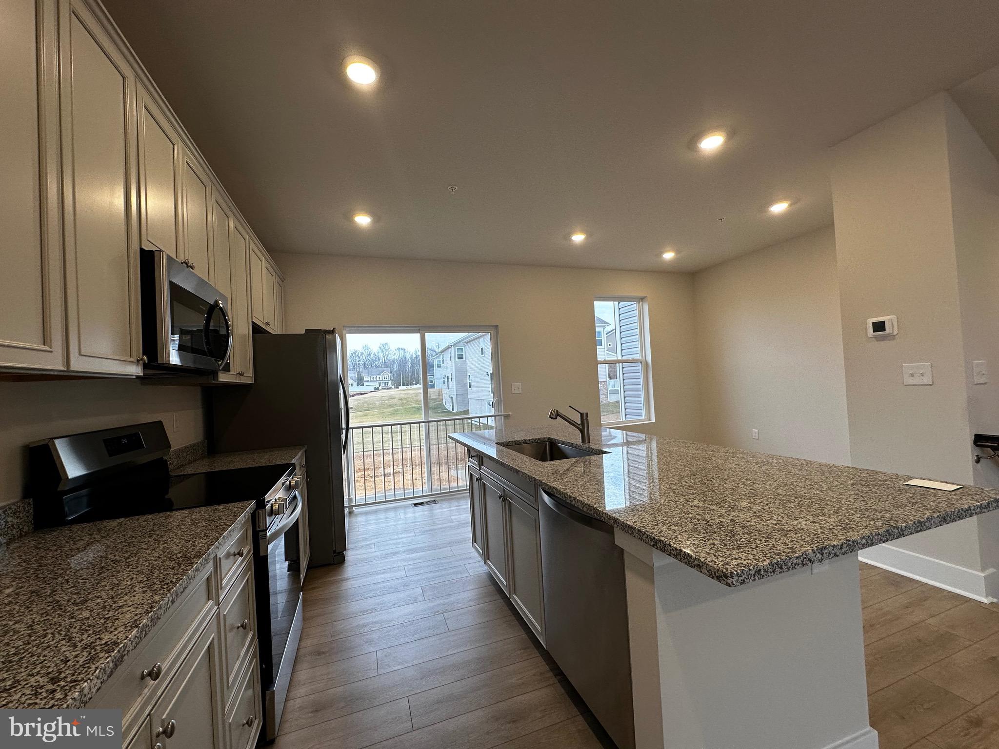 ST CHARLES - Residential