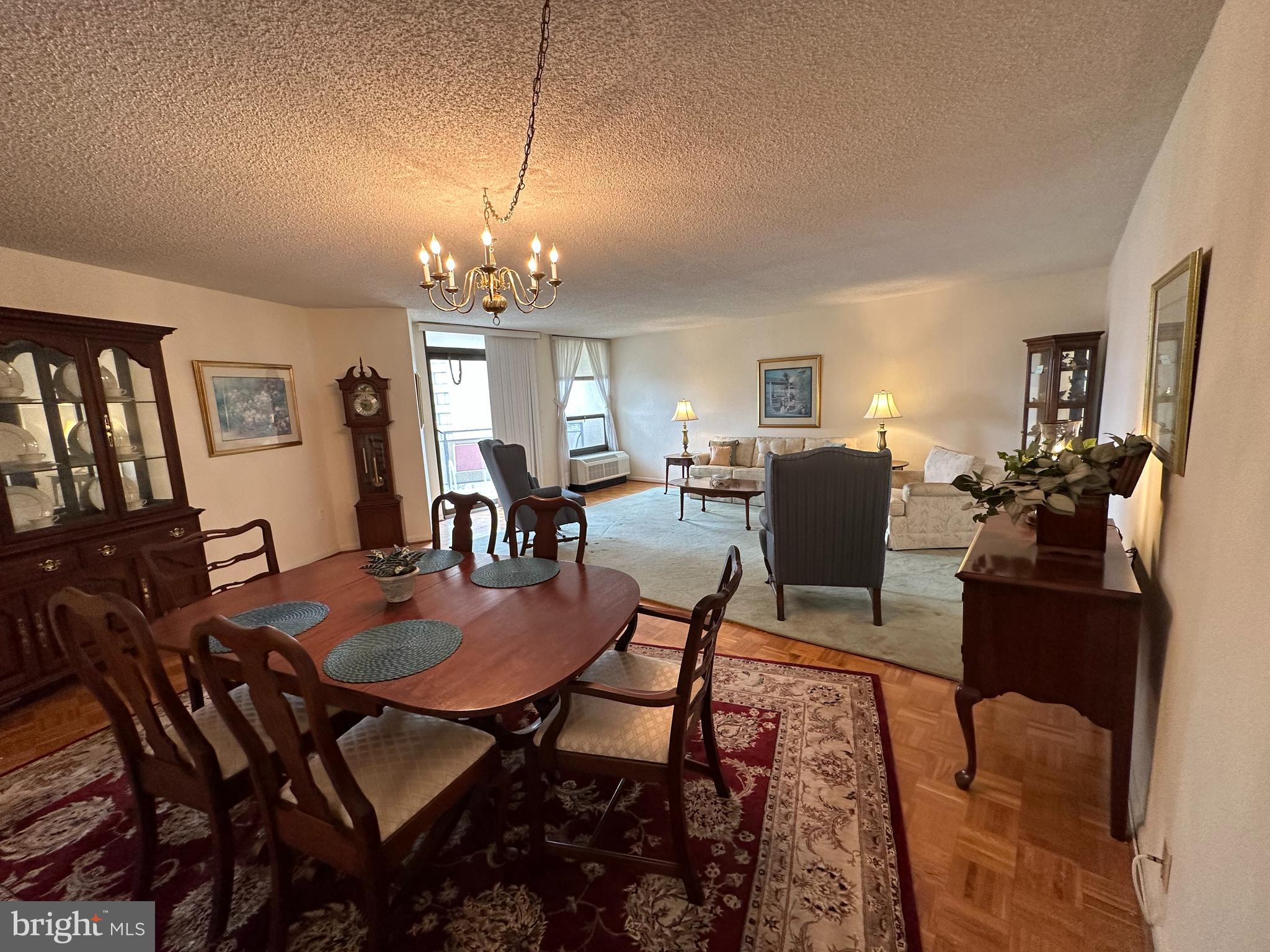 THE RIDGELY - Residential