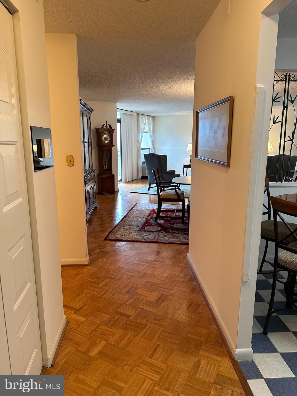 THE RIDGELY - Residential