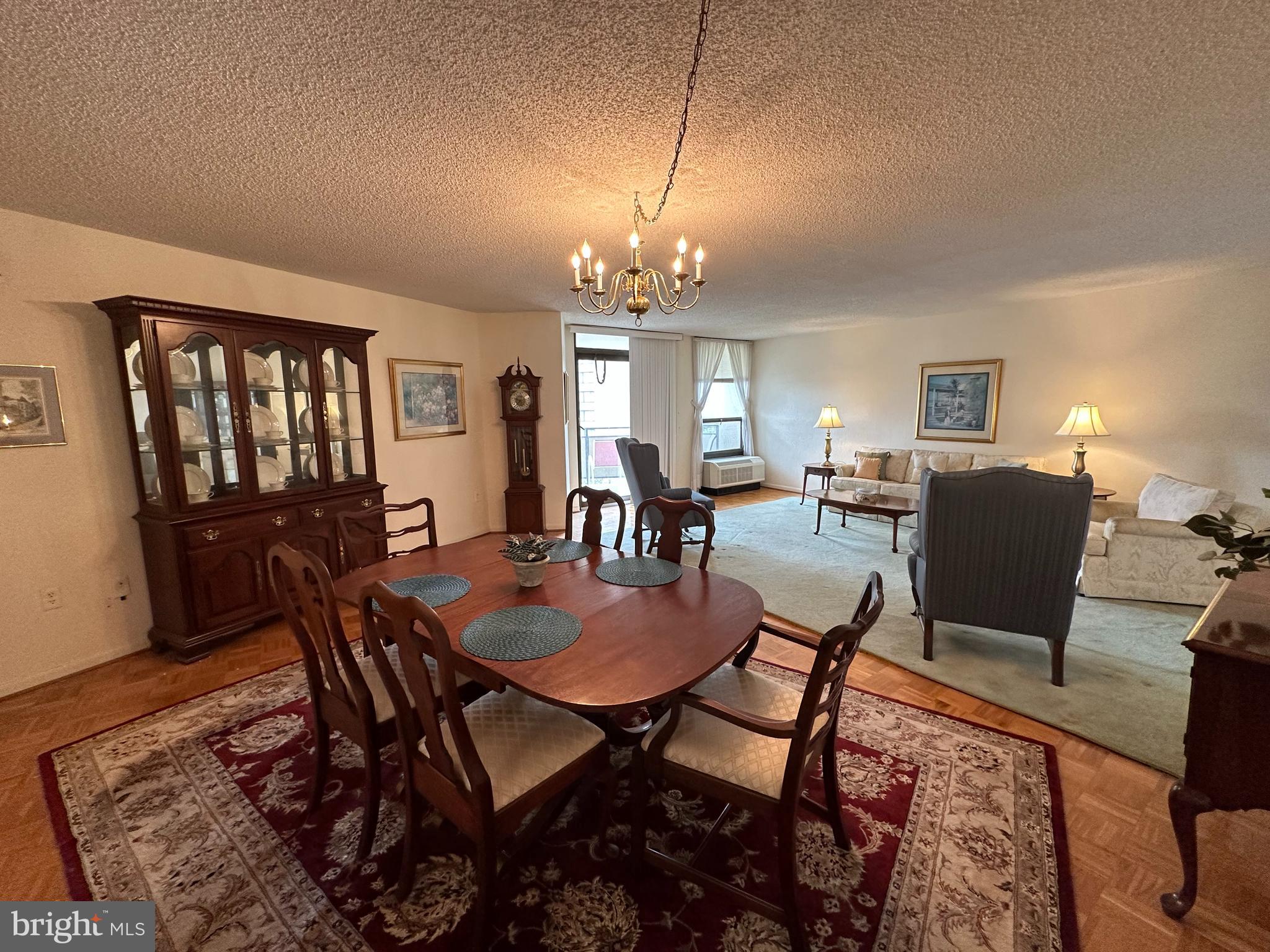 THE RIDGELY - Residential