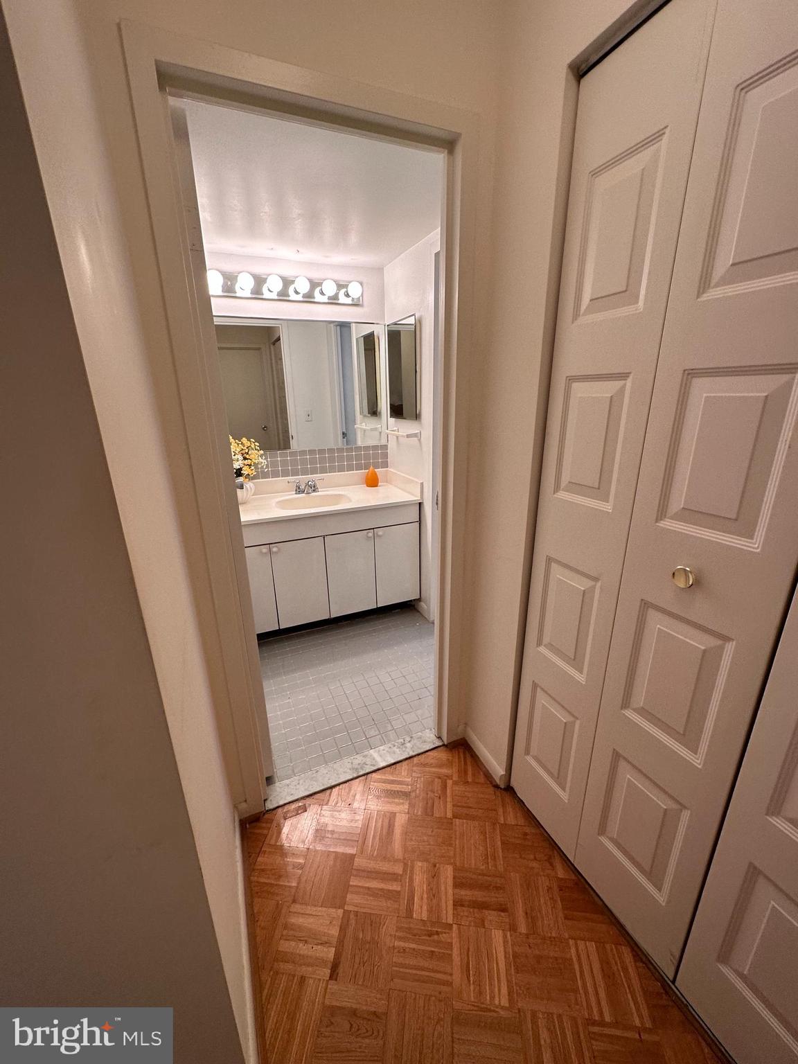 THE RIDGELY - Residential